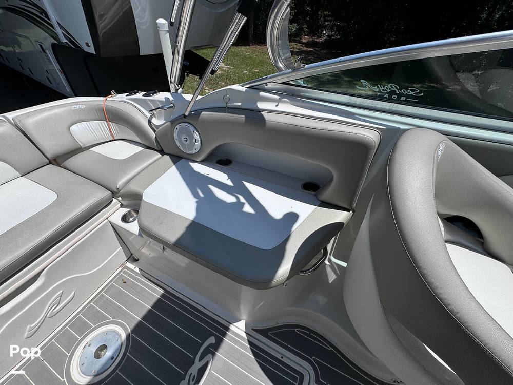 Slide: The Image of Sea Ray 270 SunDeck 2005 - 14517406