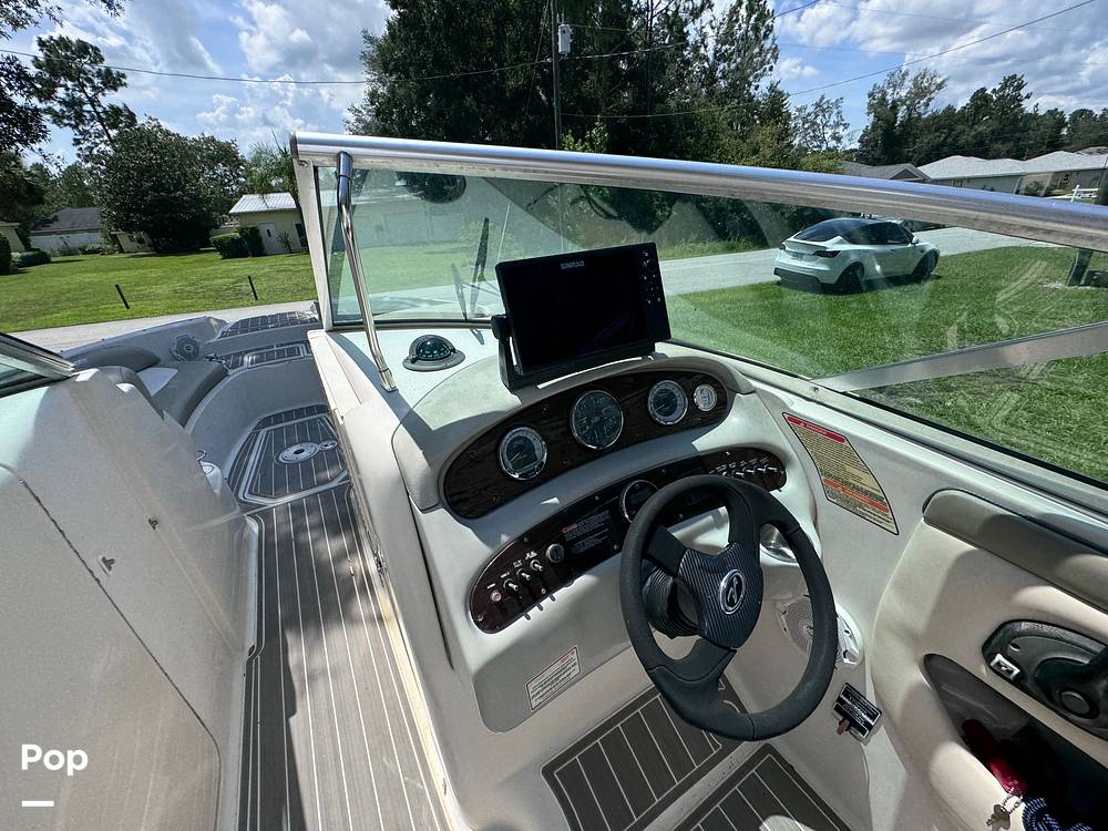 Slide: The Image of Sea Ray 270 SunDeck 2005 - 14517412