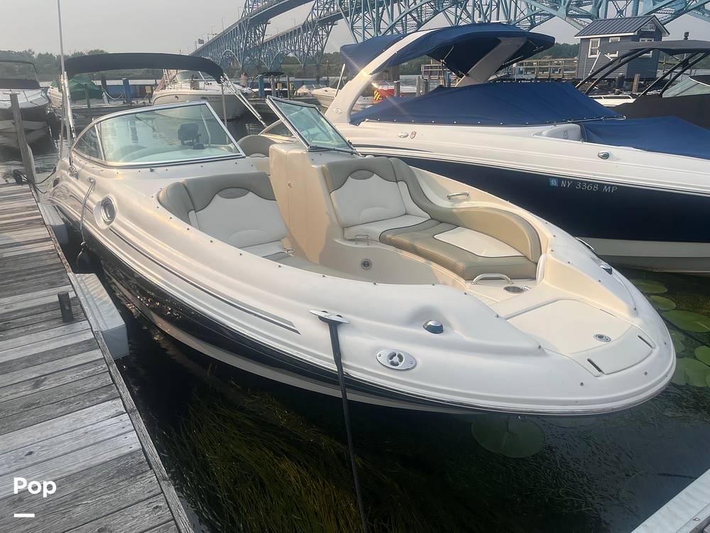 Slide: The Image of Sea Ray 270 Sundeck 2006 - 15726238