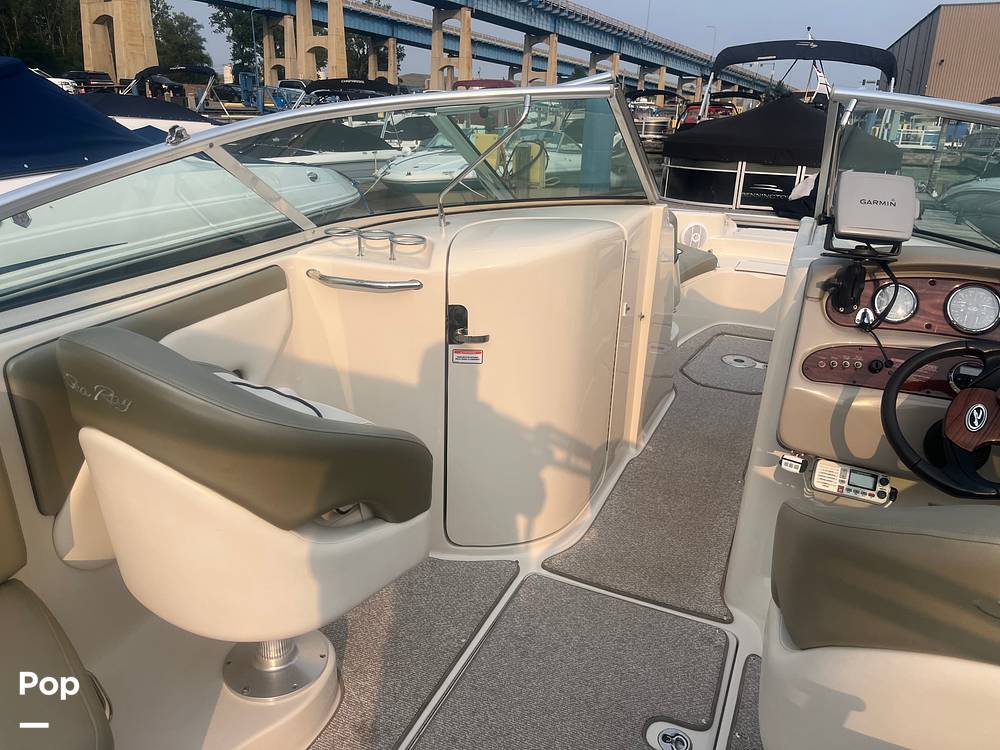 Slide: The Image of Sea Ray 270 Sundeck 2006 - 15726254