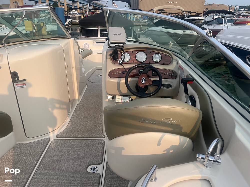Slide: The Image of Sea Ray 270 Sundeck 2006 - 15726255