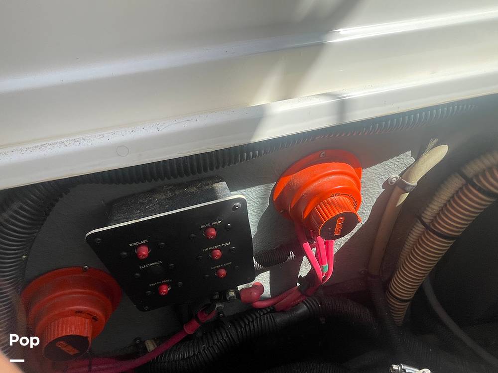 Slide: The Image of Battery Switches - 13084081