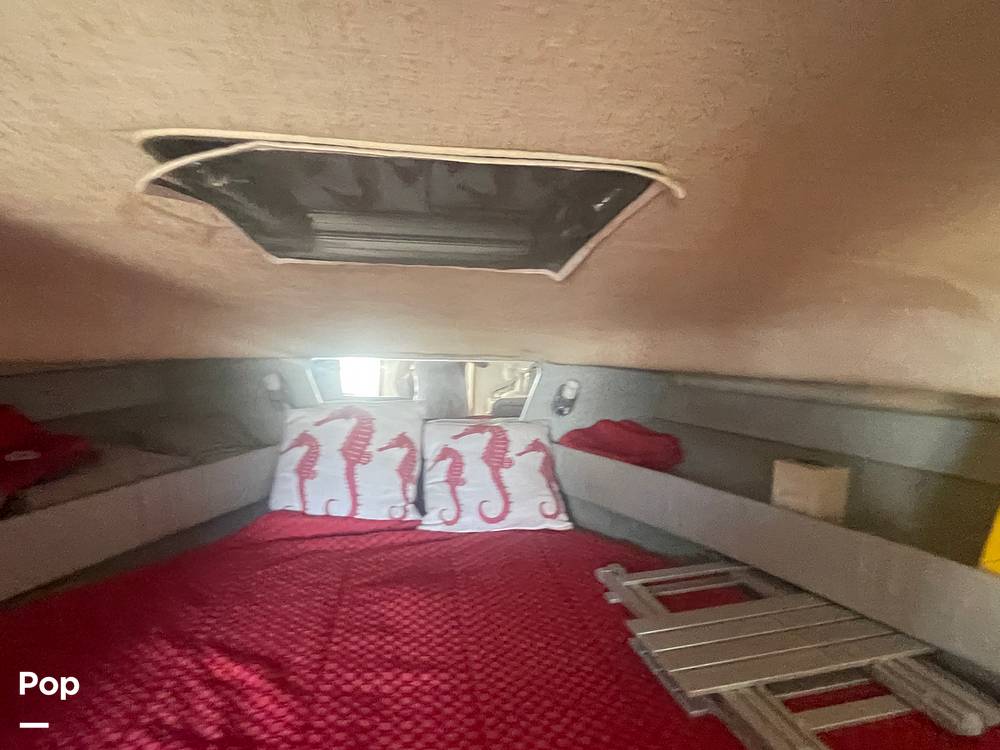 Slide: The Image of V Berth - 13084037