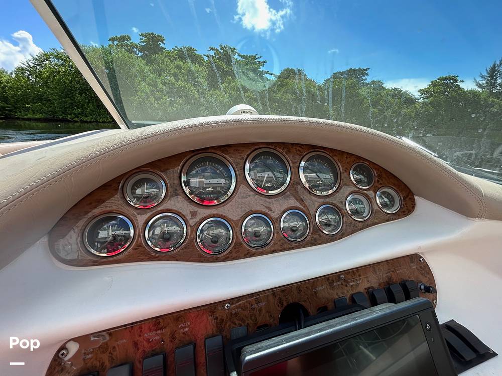 Slide: The Image of Sea Ray 280BR 1998 - 19