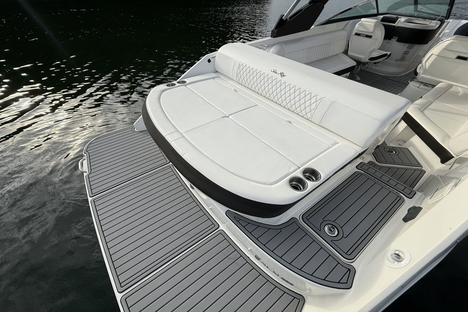 Slide: The Image of Sea Ray 280 SLX 2019 - 16