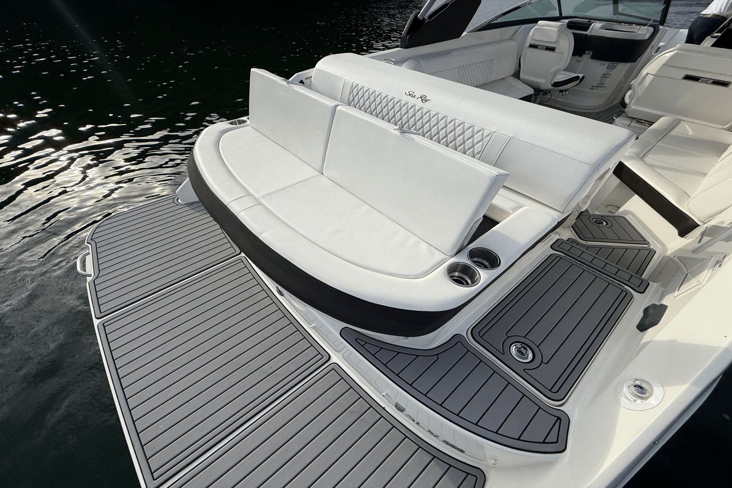 Slide: The Image of Sea Ray 280 SLX 2019 - 17