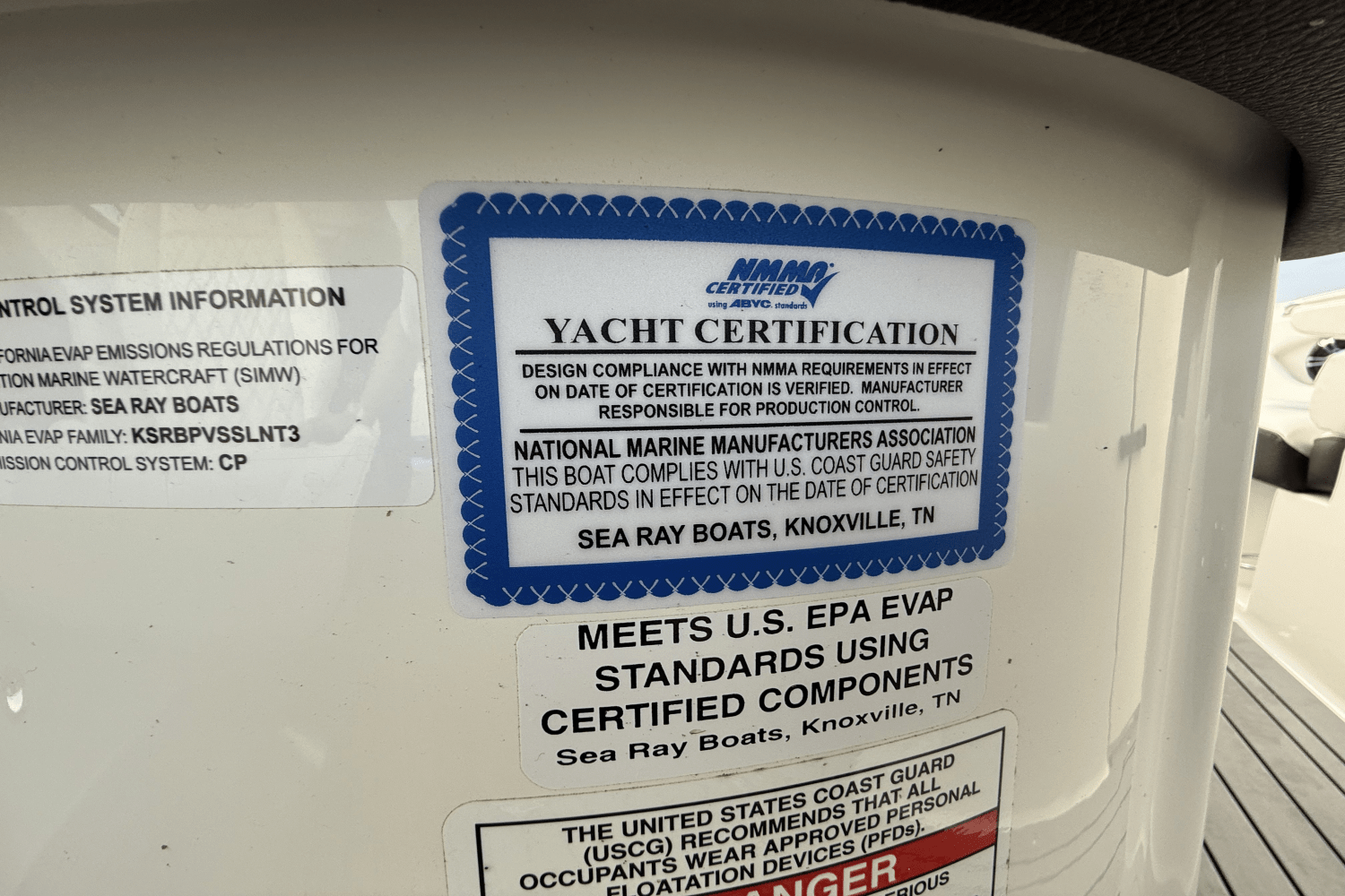 Slide: The Image of Sea Ray 280 SLX 2019 - 32