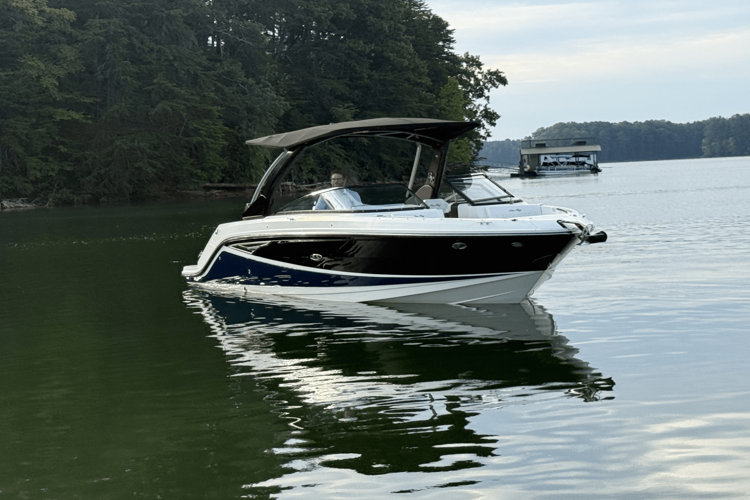 Slide: The Image of Sea Ray 280 SLX 2019 - 4