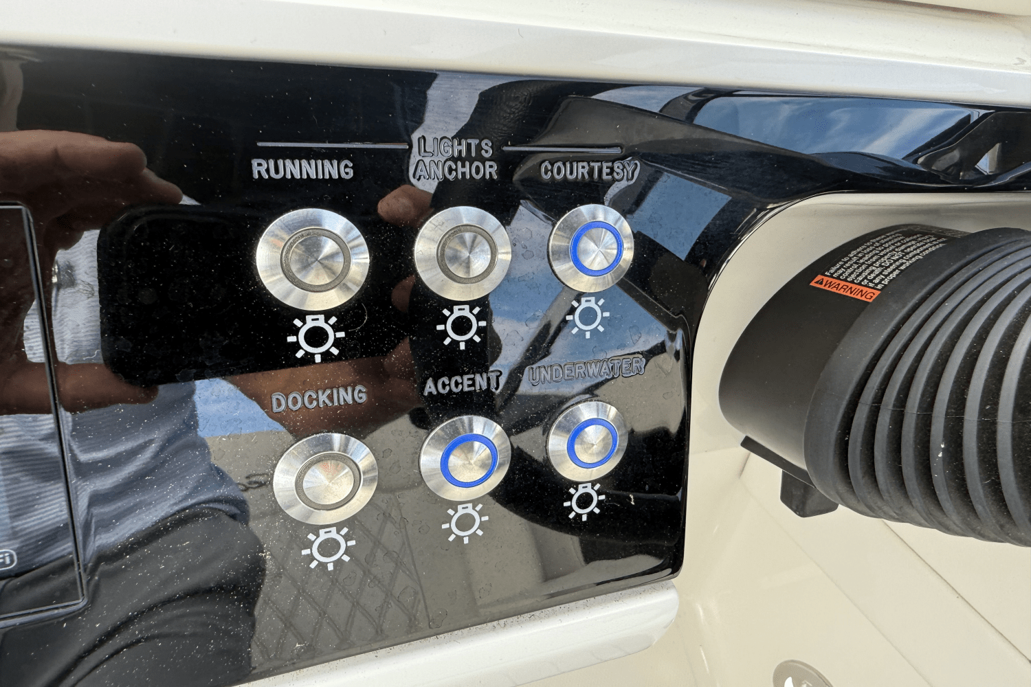Slide: The Image of Sea Ray 280 SLX 2019 - 41