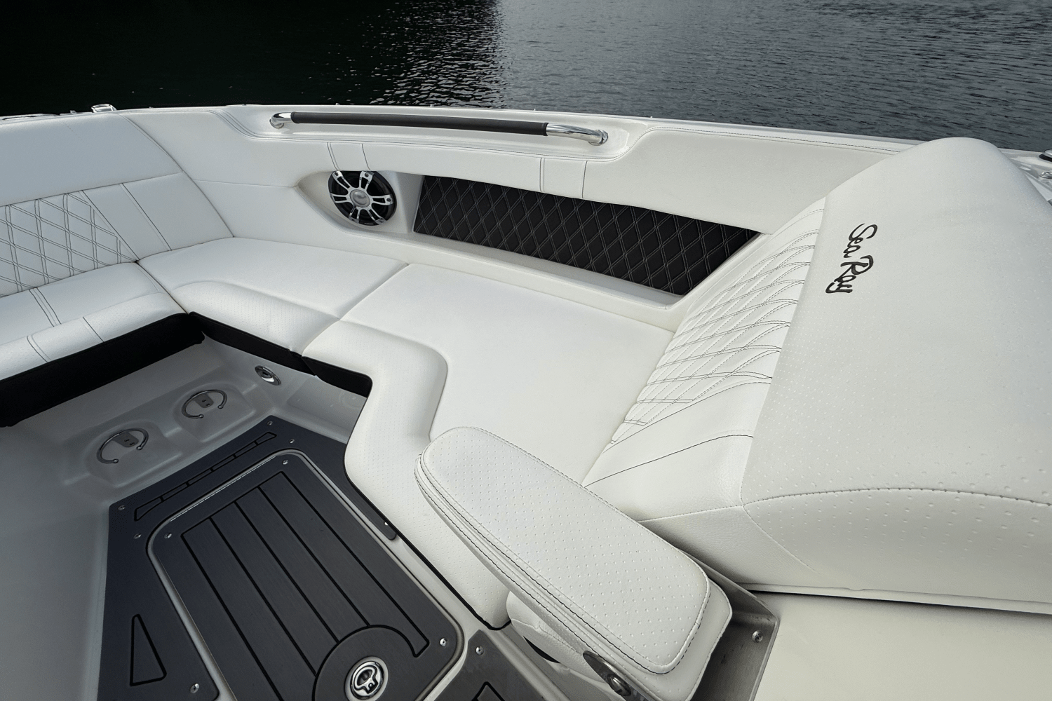 Slide: The Image of Sea Ray 280 SLX 2019 - 51