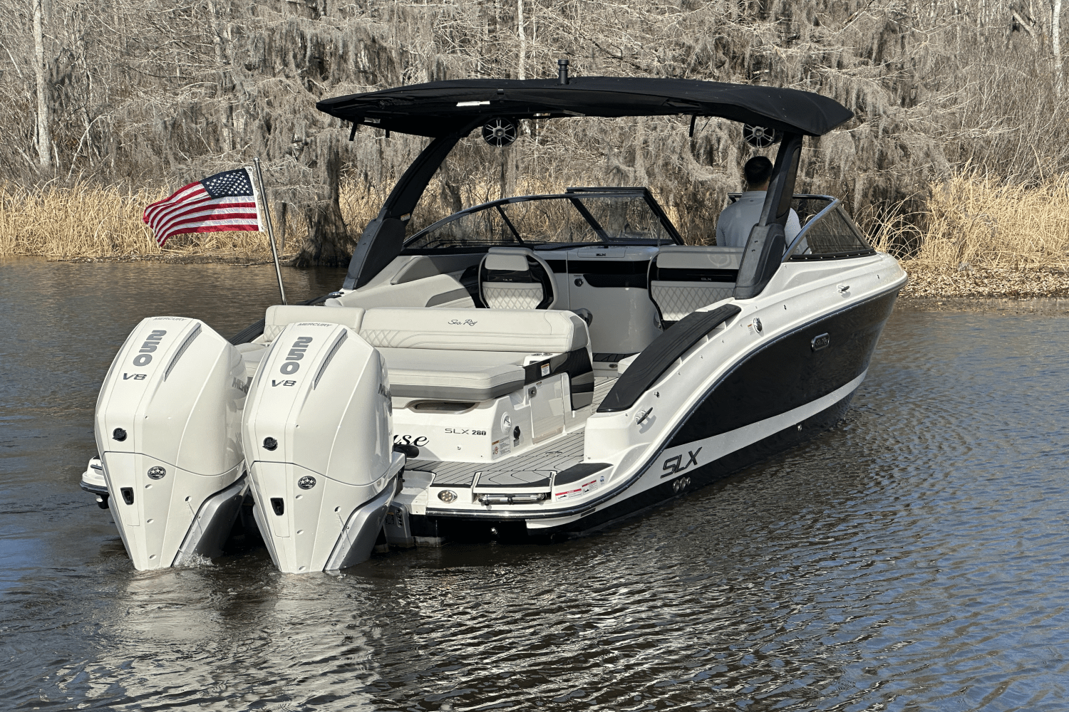 Slide: The Image of Sea Ray 280 SLX 2024 - 3