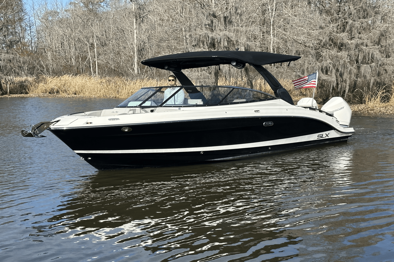 Slide: The Image of Sea Ray 280 SLX 2024 - 4