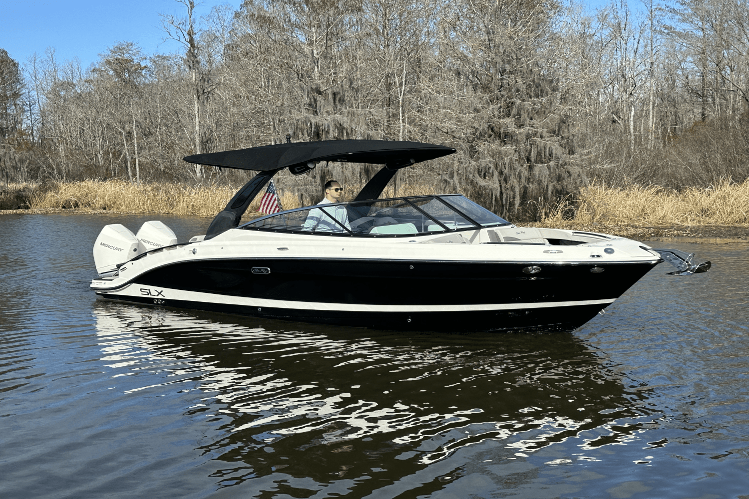 Slide: The Image of Sea Ray 280 SLX 2024 - 7