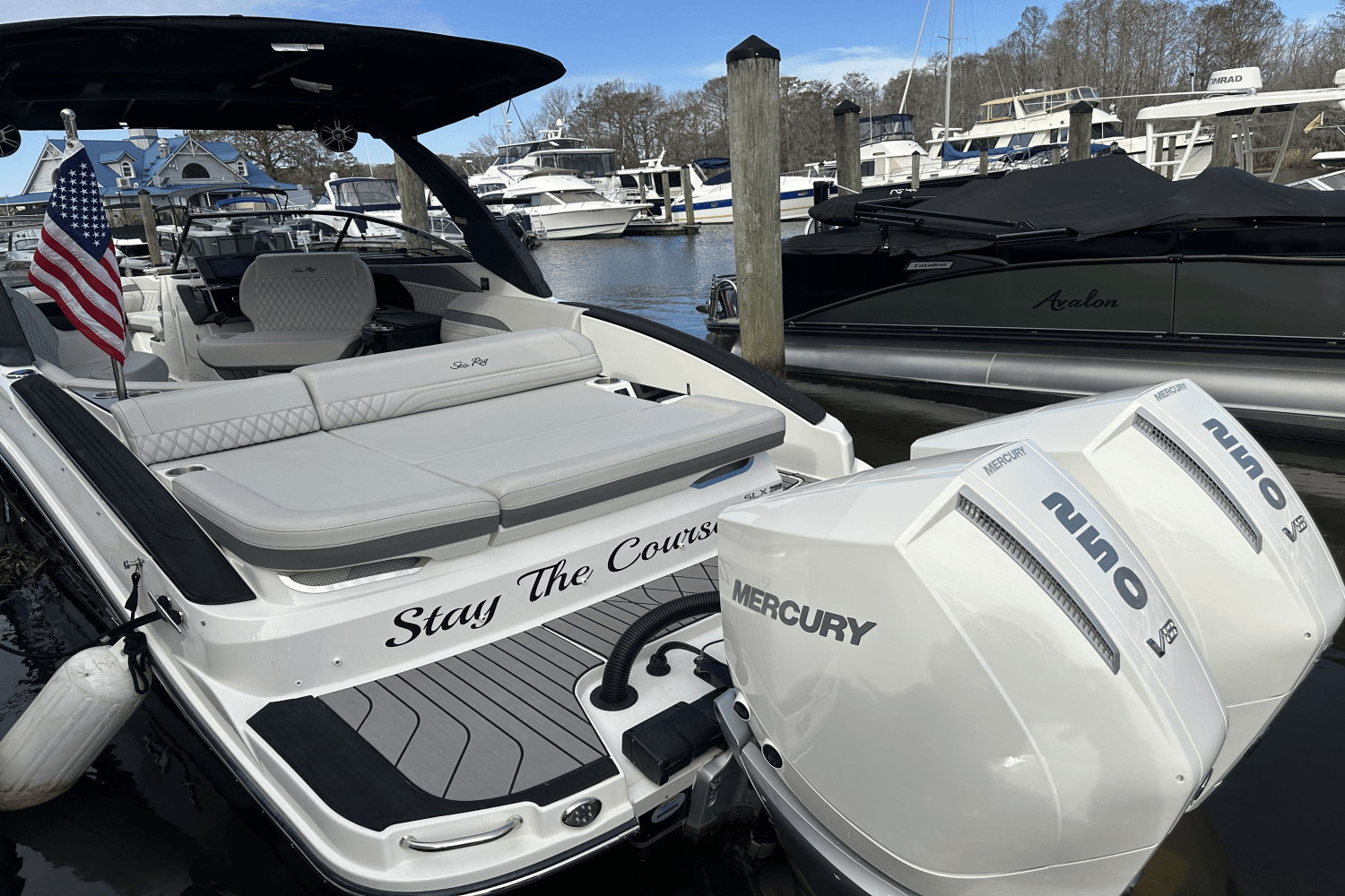Slide: The Image of Sea Ray 280 SLX 2024 - 8