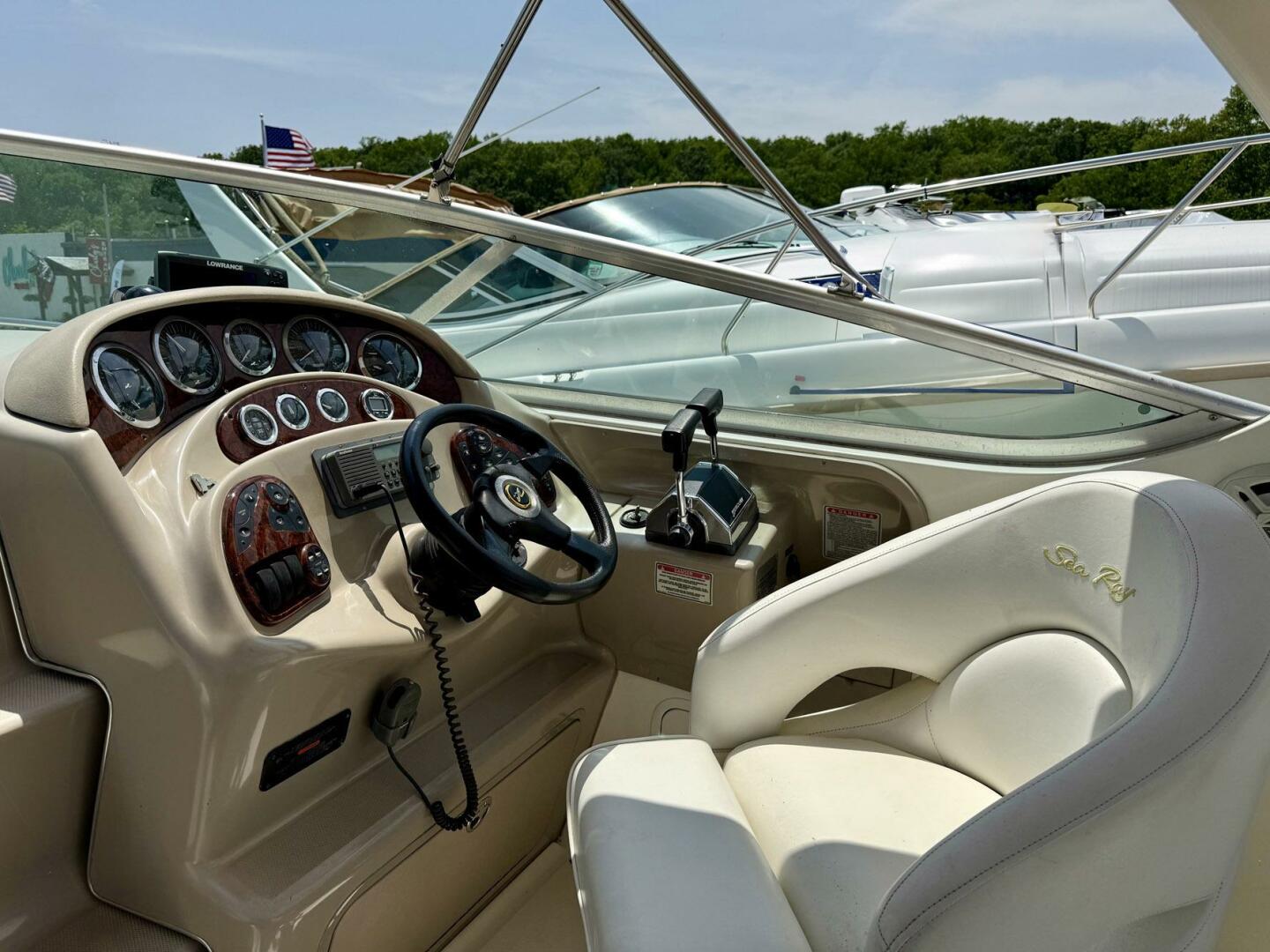 Slide: The Image of Sea Ray 280 Sundancer 2001 - 5386859