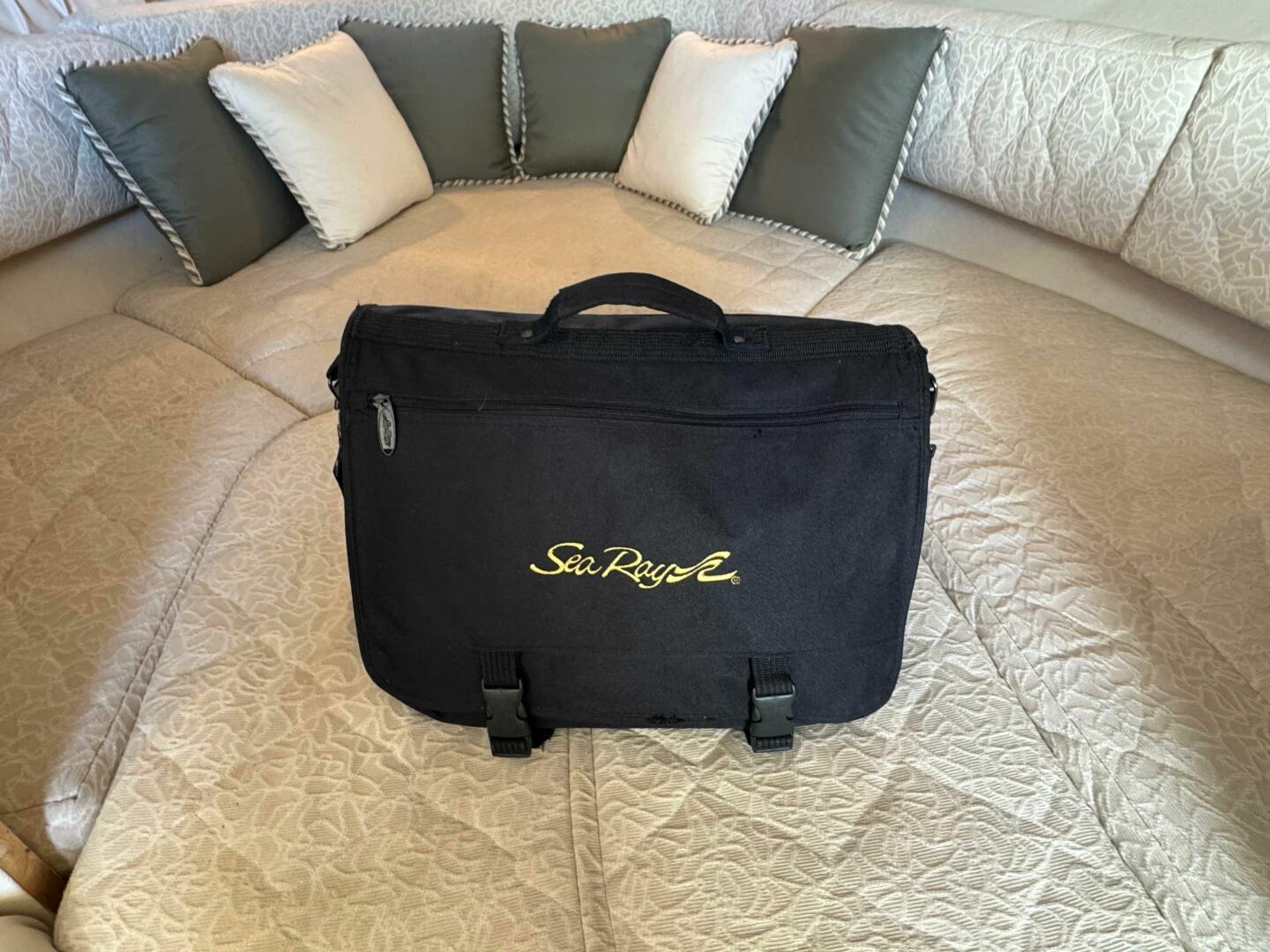 Slide: The Image of Sea Ray 280 Sundancer 2001 - 5597793