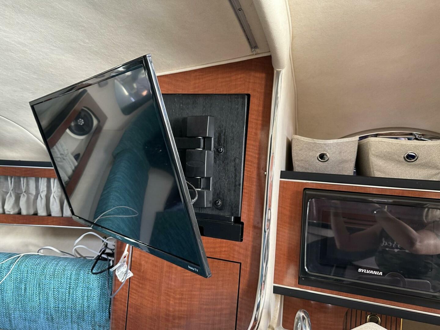 Slide: The Image of Sea Ray 280 Sundancer 2003 - 10