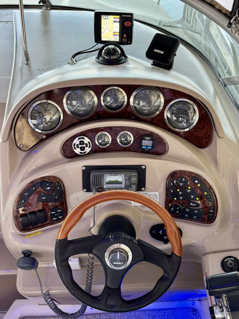 Slide: The Image of Sea Ray 280 Sundancer 2003 - 5255630