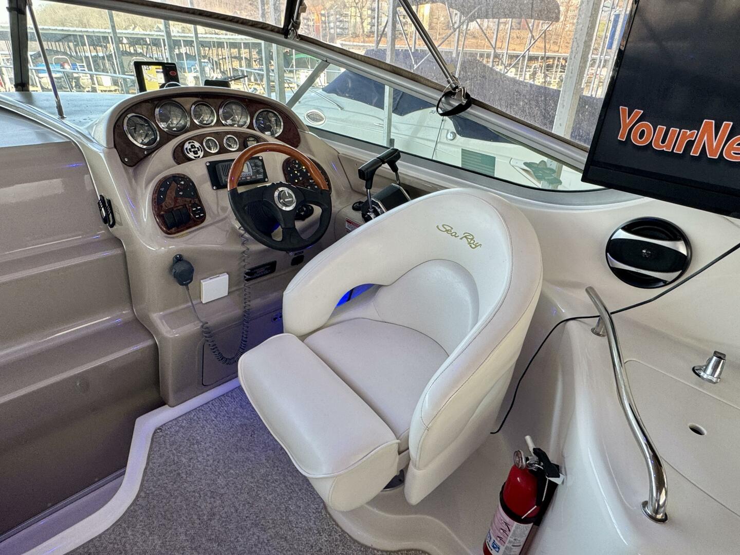 Slide: The Image of Sea Ray 280 Sundancer 2003 - 5255633