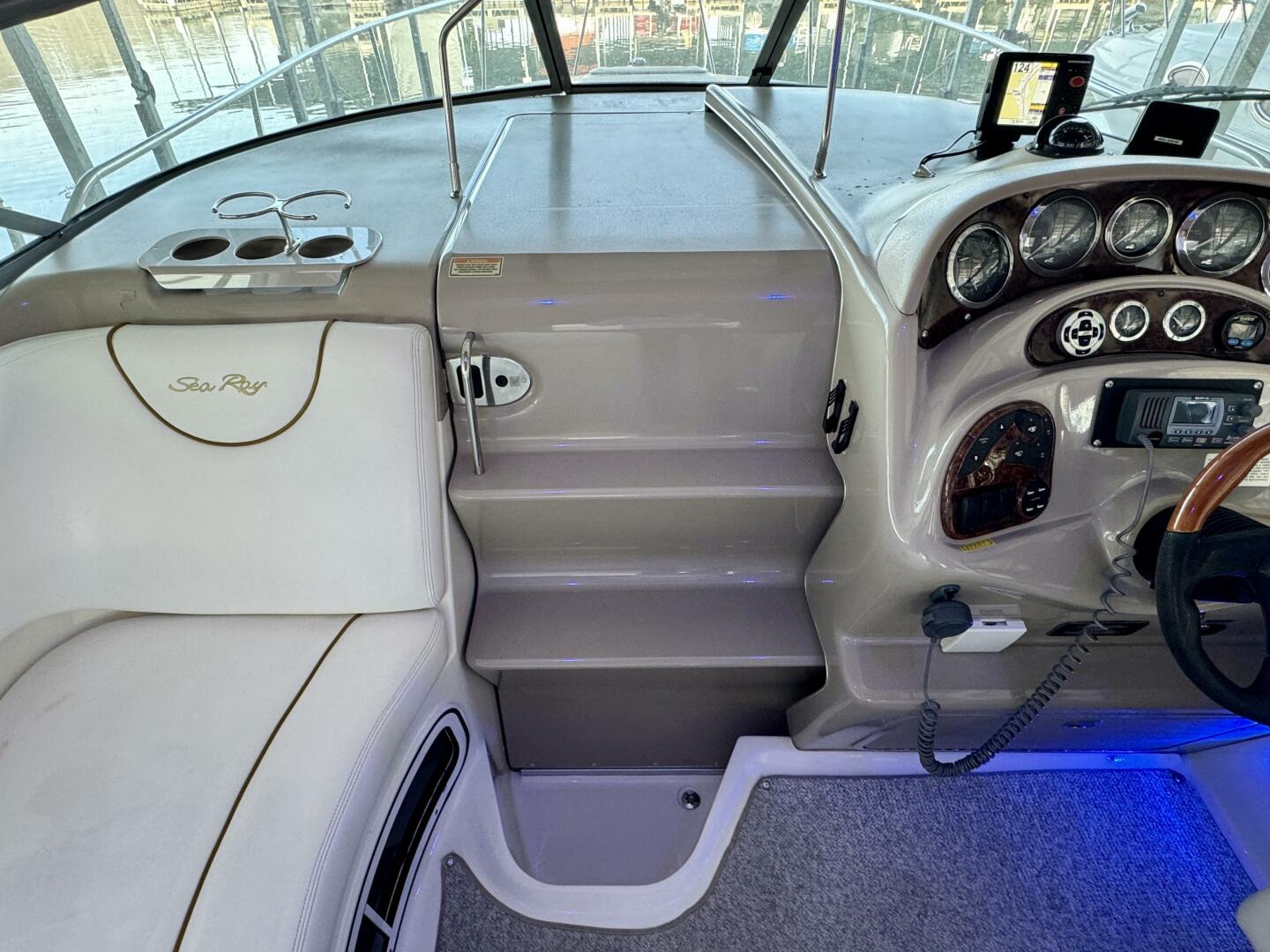 Slide: The Image of Sea Ray 280 Sundancer 2003 - 5255634
