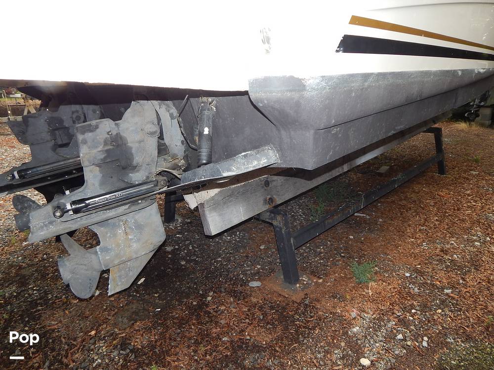 Slide: The Image of Sea Ray 280 Sundancer 2003 - 26
