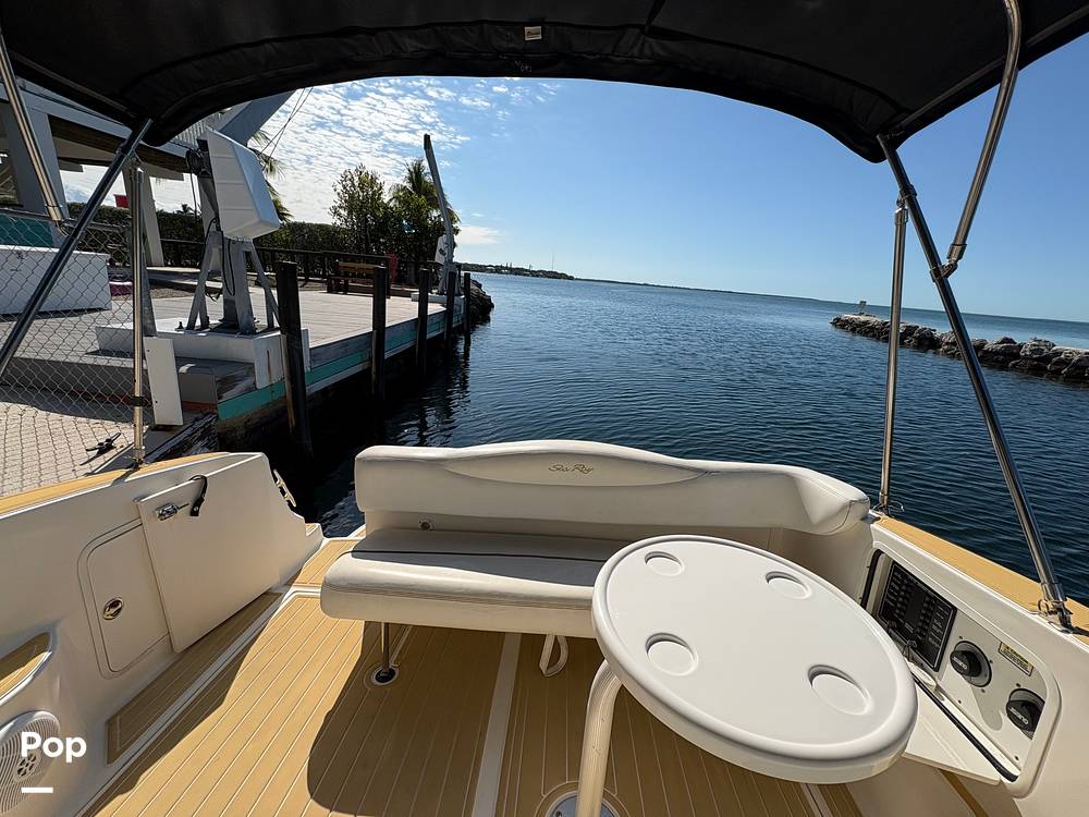 Slide: The Image of Sea Ray 280 Sundancer 2003 - 34