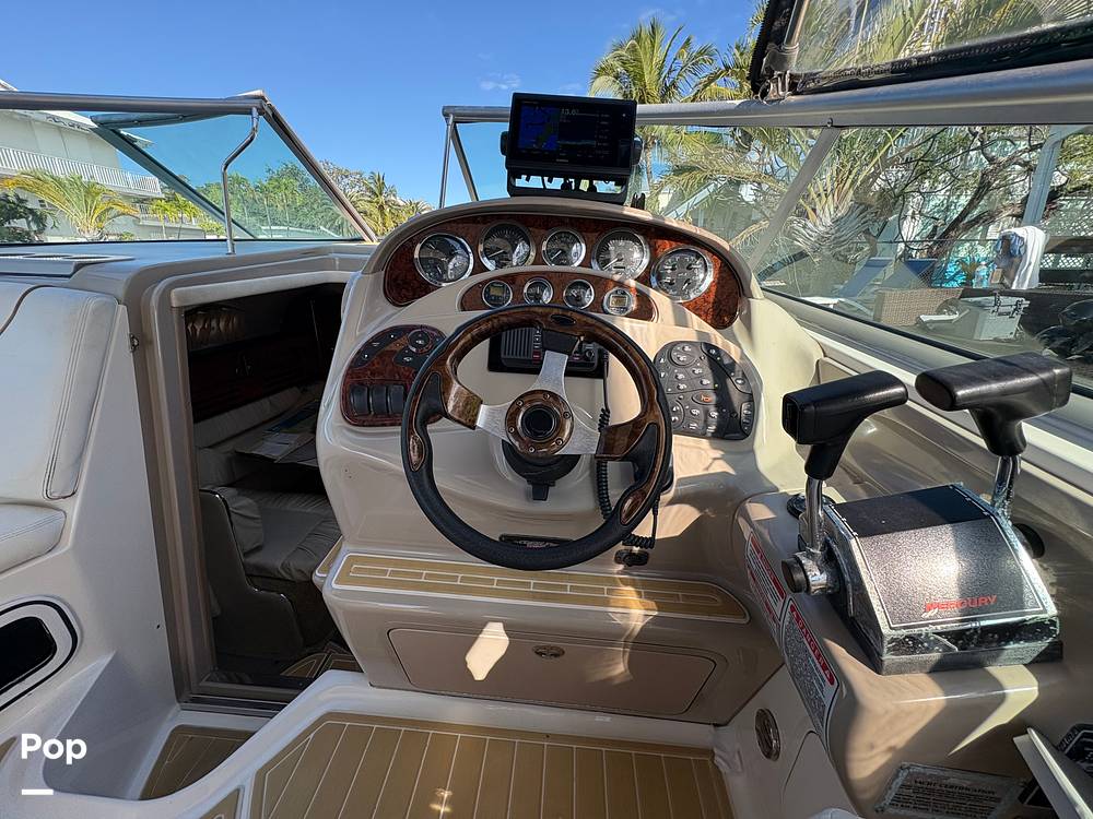 Slide: The Image of Sea Ray 280 Sundancer 2003 - 45