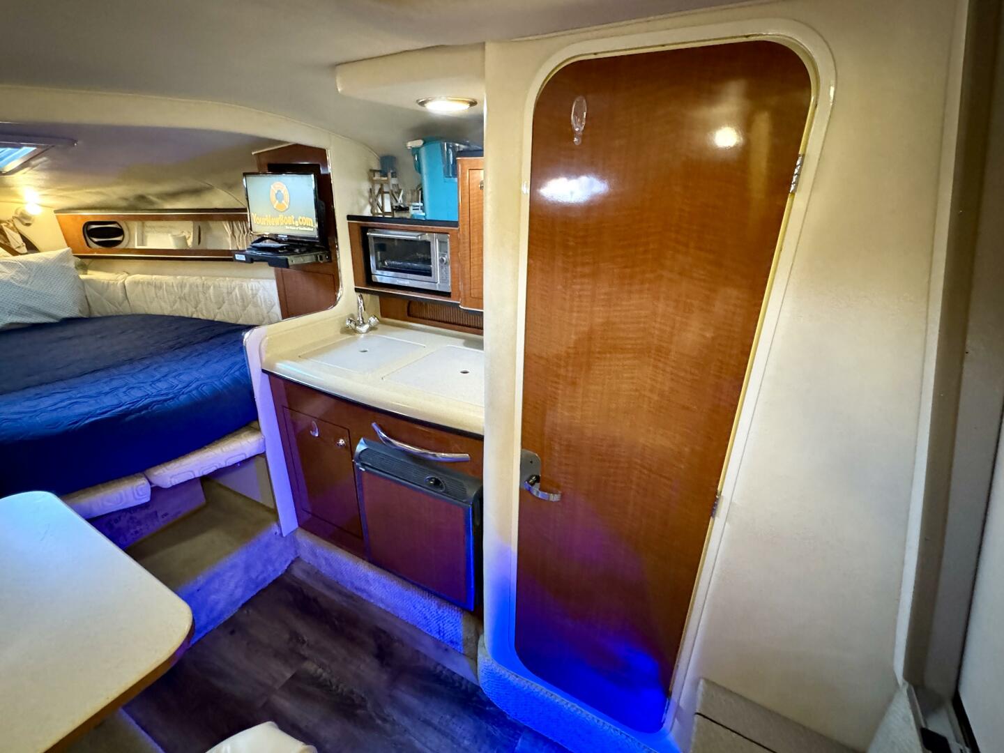 Slide: The Image of Sea Ray 280 Sundancer 2003 - 5255679