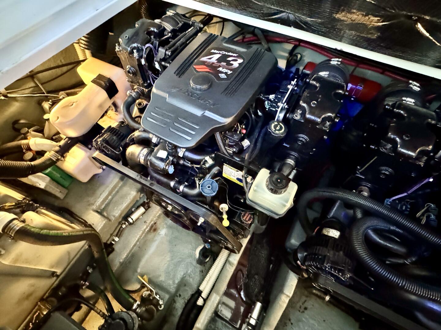 Slide: The Image of Sea Ray 280 Sundancer 2003 - 5255695