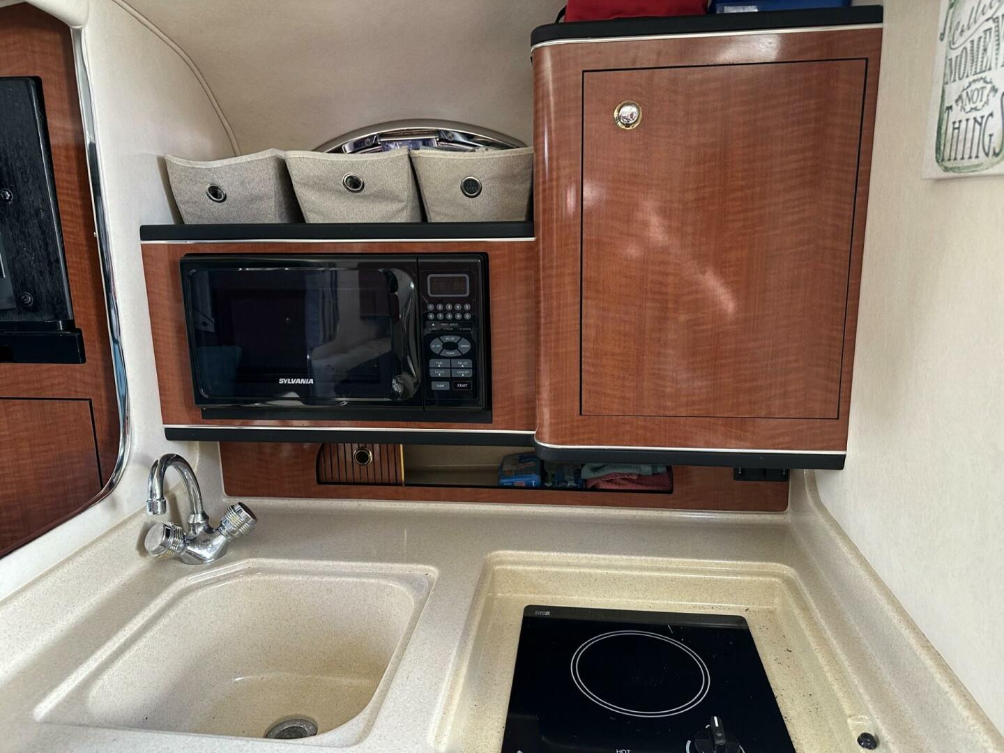 Slide: The Image of Sea Ray 280 Sundancer 2003 - 9
