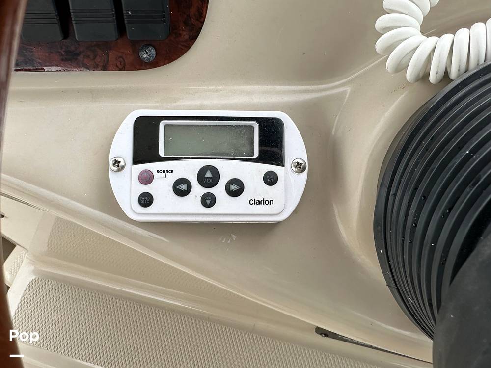 Slide: The Image of Sea Ray 280 Sundancer 2004 - 14333220