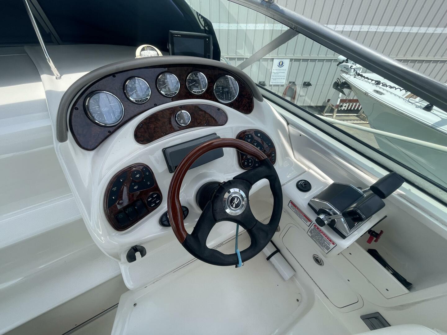 Slide: The Image of Sea Ray 280 Sundancer 2006 - 5118073
