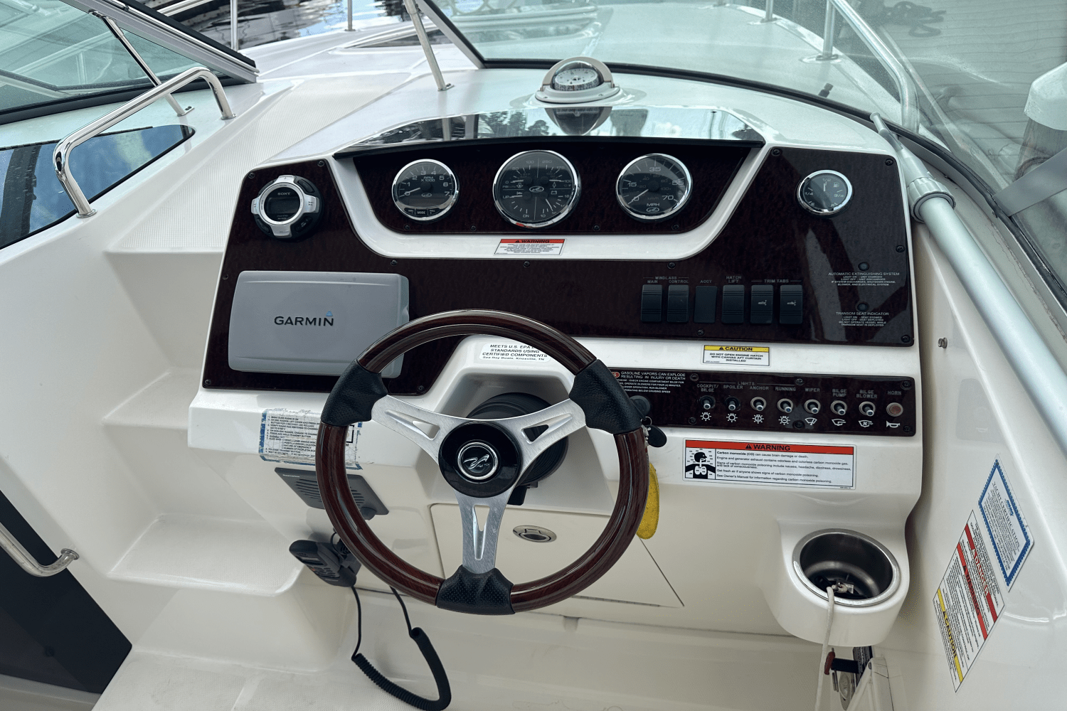 Slide: The Image of Sea Ray 280 SUNDANCER 2010 - 10