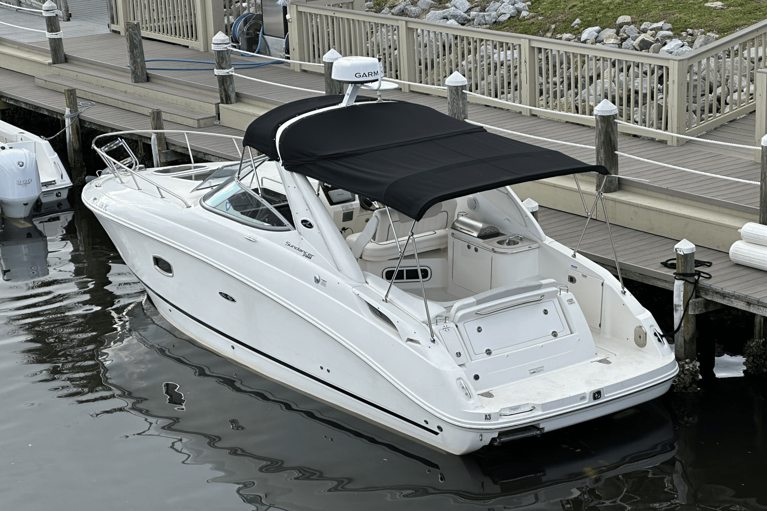 Slide: The Image of Sea Ray 280 SUNDANCER 2010 - 3