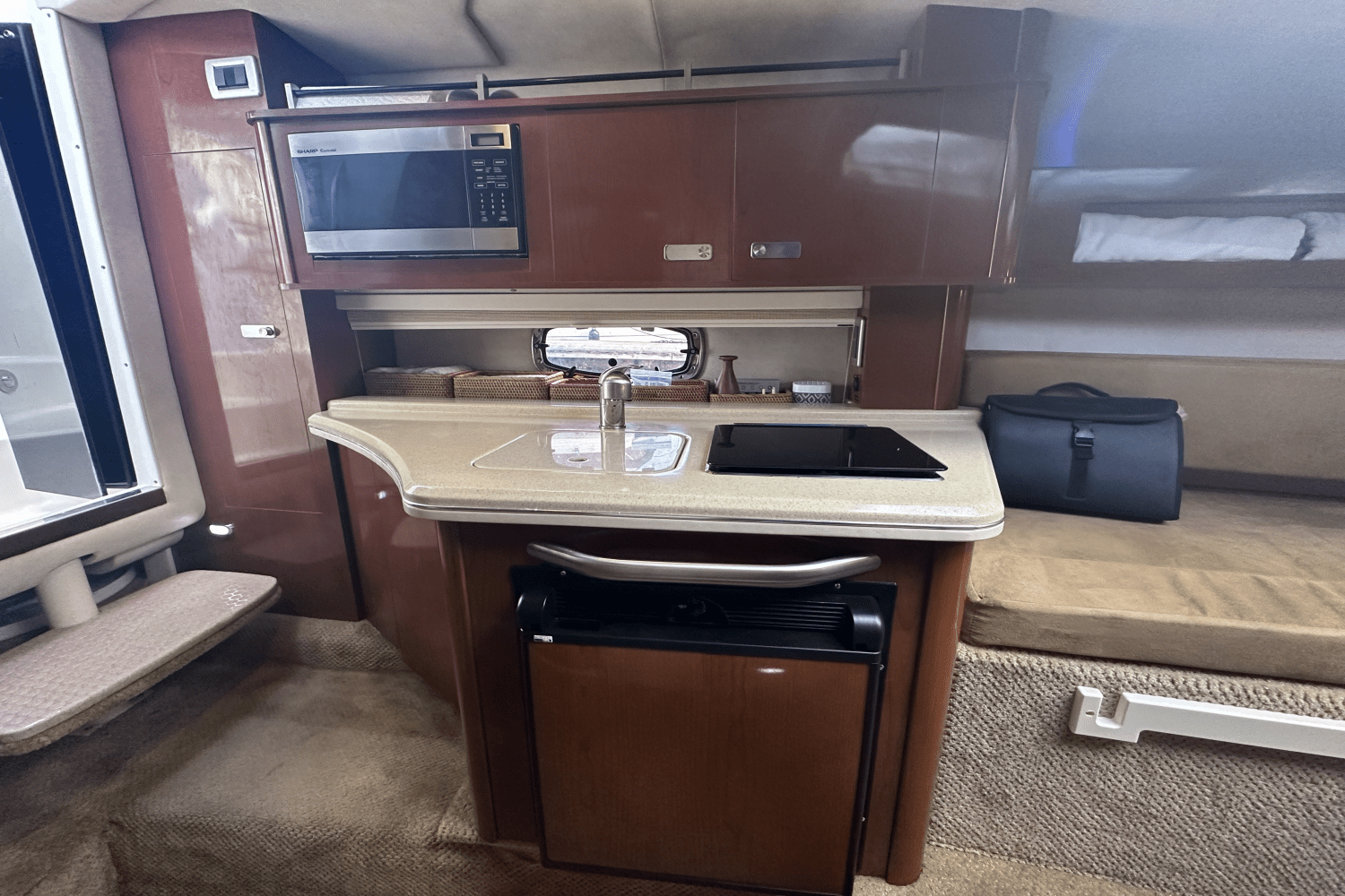 Slide: The Image of Sea Ray 280 SUNDANCER 2010 - 30
