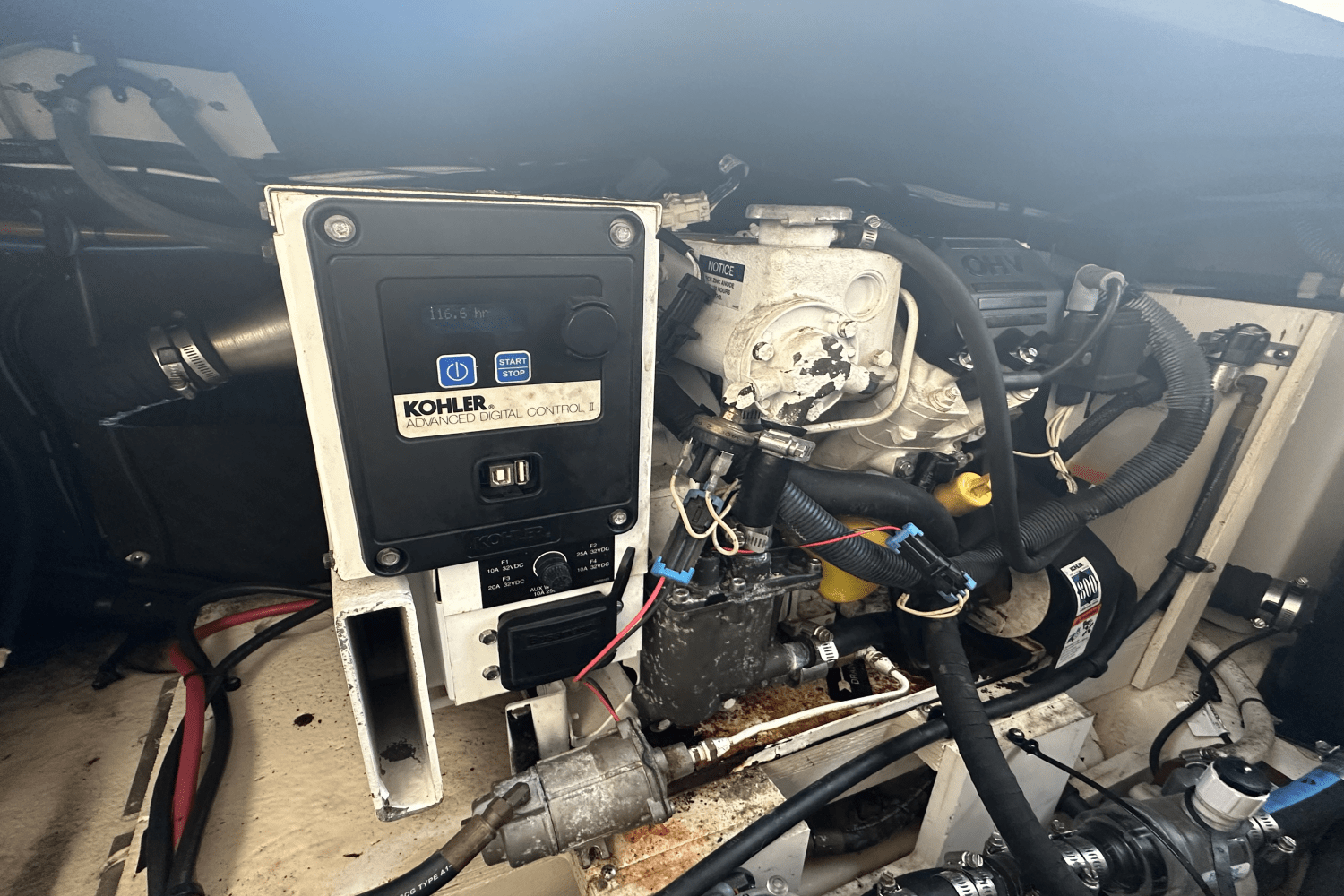 Slide: The Image of Sea Ray 280 SUNDANCER 2010 - 48