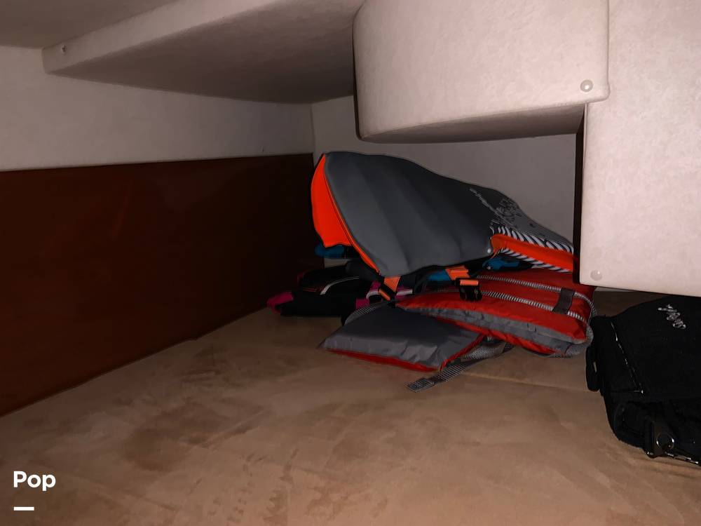 Slide: The Image of Sea Ray 280 Sundancer 2011 - 106