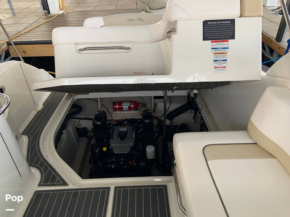 Slide: The Image of Sea Ray 280 Sundancer 2011 - 107