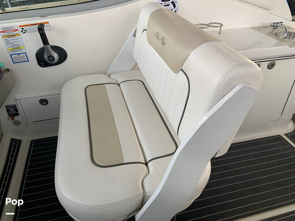 Slide: The Image of Sea Ray 280 Sundancer 2011 - 25