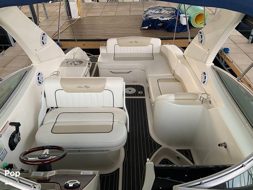 Slide: The Image of Sea Ray 280 Sundancer 2011 - 3
