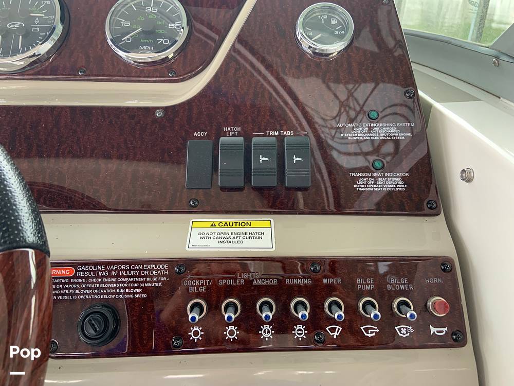 Slide: The Image of Sea Ray 280 Sundancer 2011 - 31