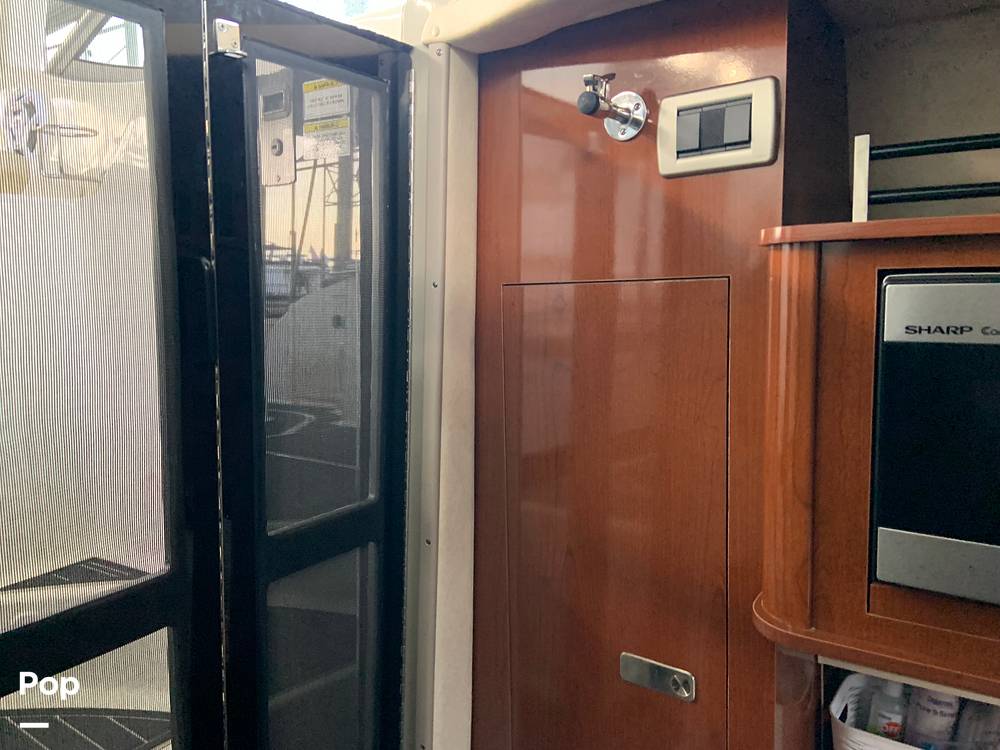 Slide: The Image of Sea Ray 280 Sundancer 2011 - 67