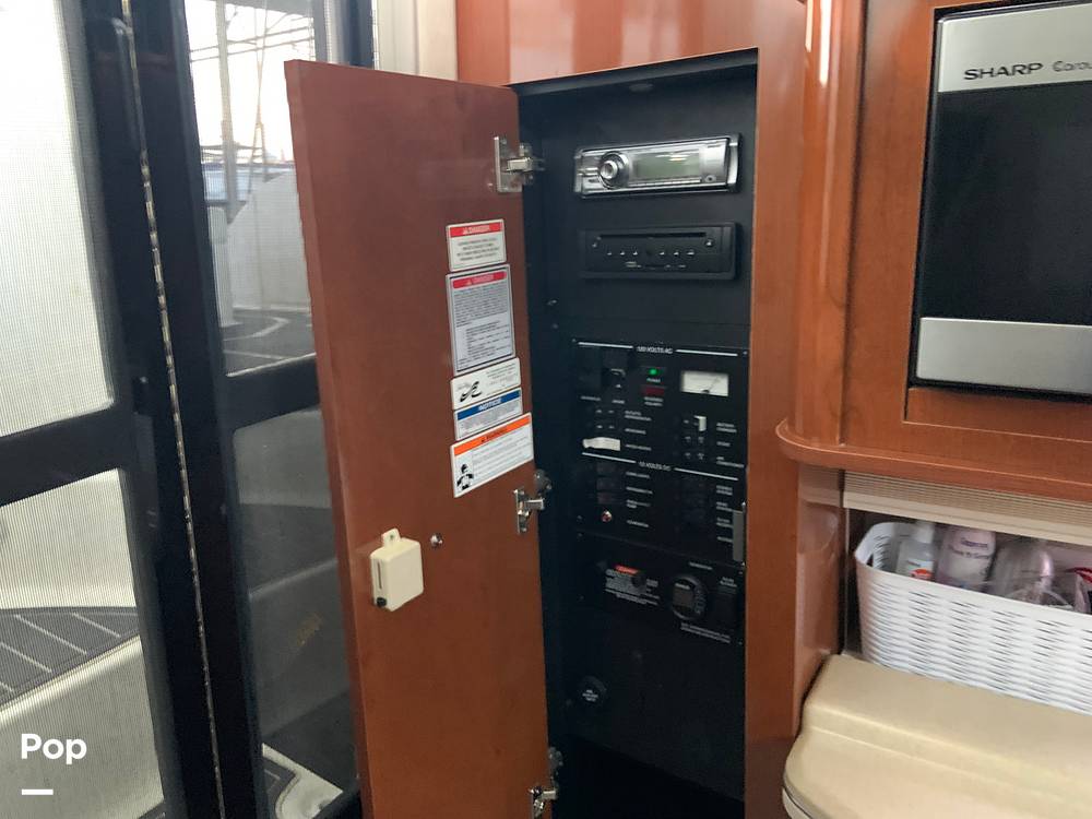 Slide: The Image of Sea Ray 280 Sundancer 2011 - 69