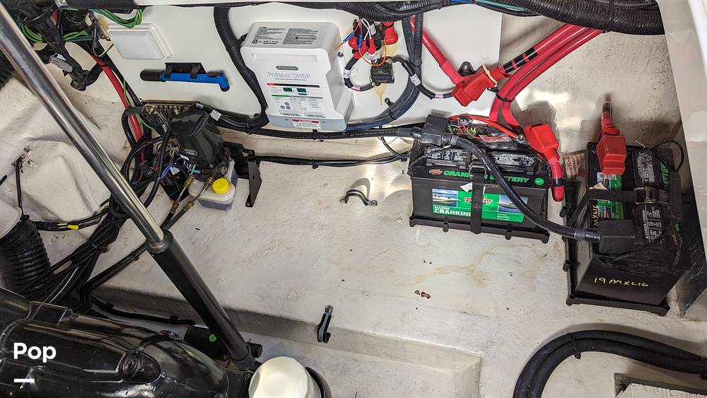 Slide: The Image of Sea Ray 280 Sundancer 2016 - 14733531