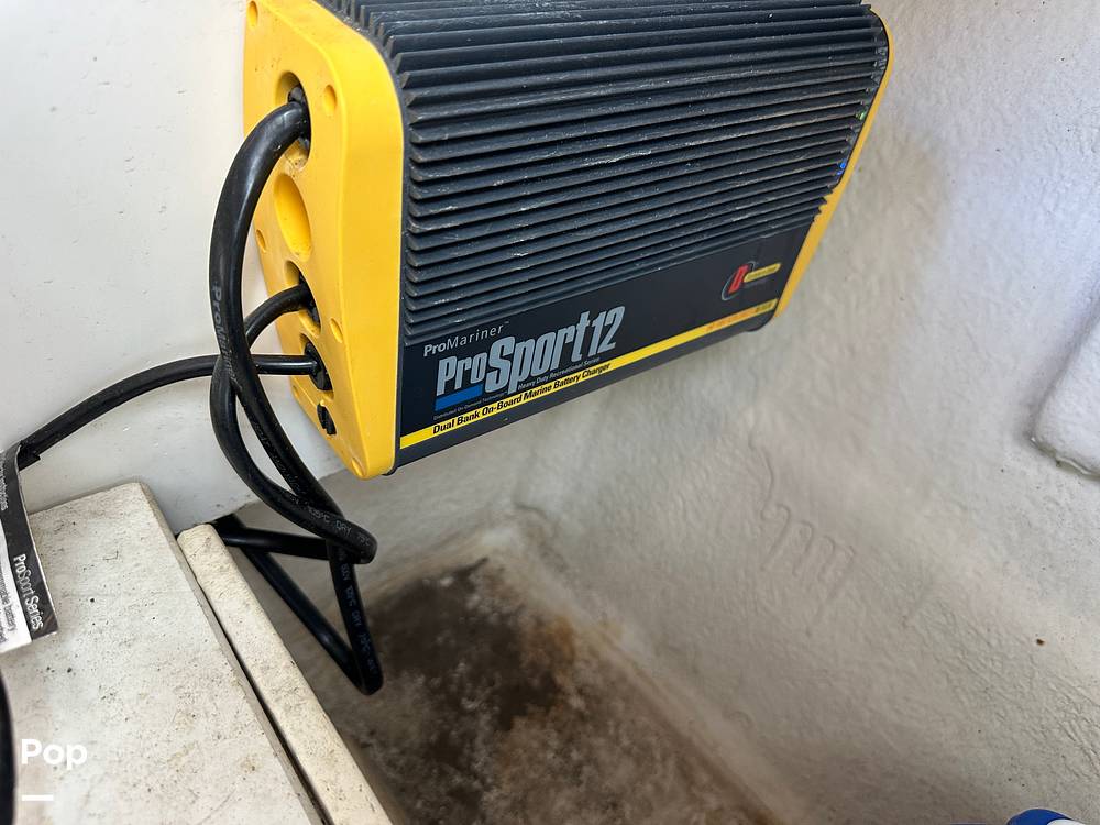 Slide: The Image of Sea Ray 280 Sun Deck 2012 - 15740410