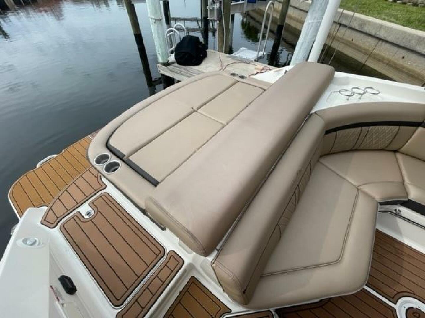 Slide: The Image of Sea Ray 280 Sundeck 2017 - 3838873