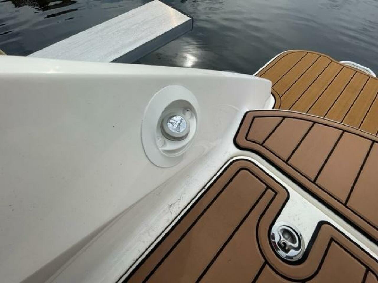 Slide: The Image of Sea Ray 280 Sundeck 2017 - 3838877