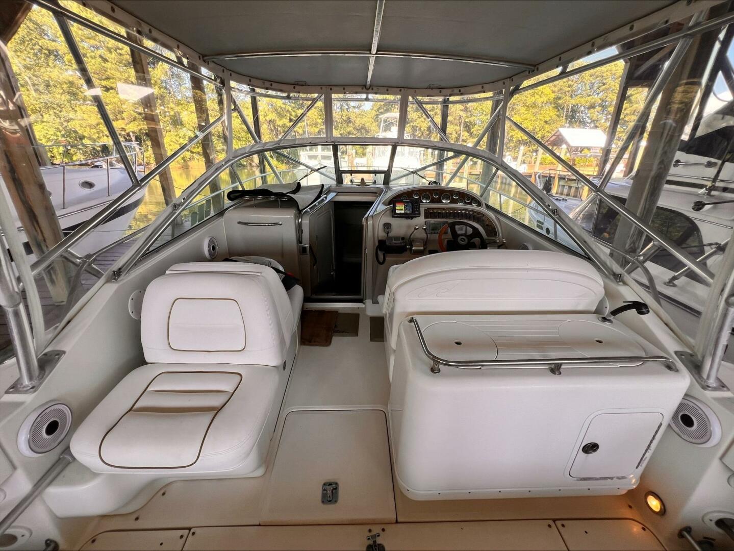 Slide: The Image of Sea Ray 290 Amberjack 2002 - 26