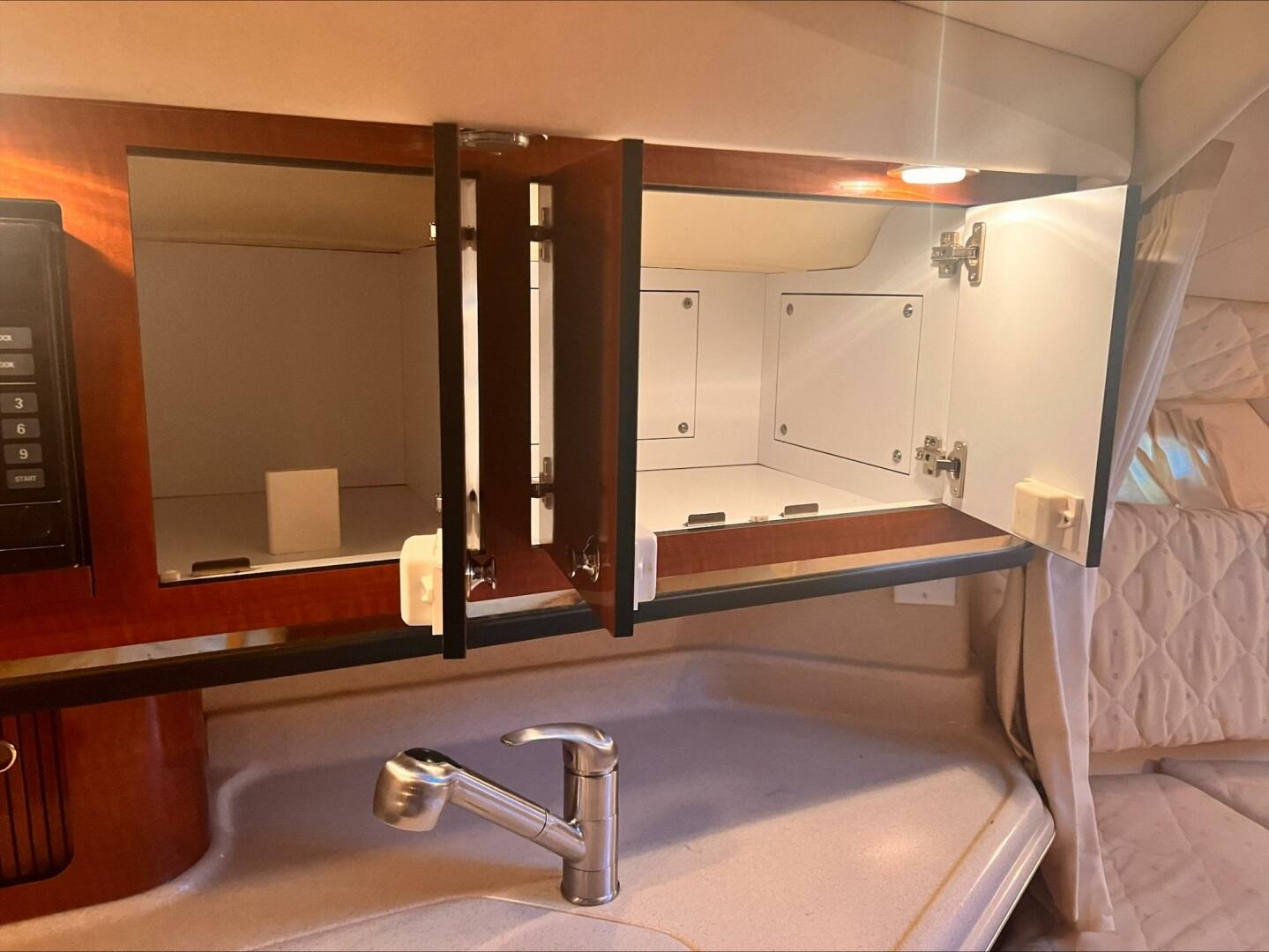 Slide: The Image of Sea Ray 290 Amberjack 2002 - 40