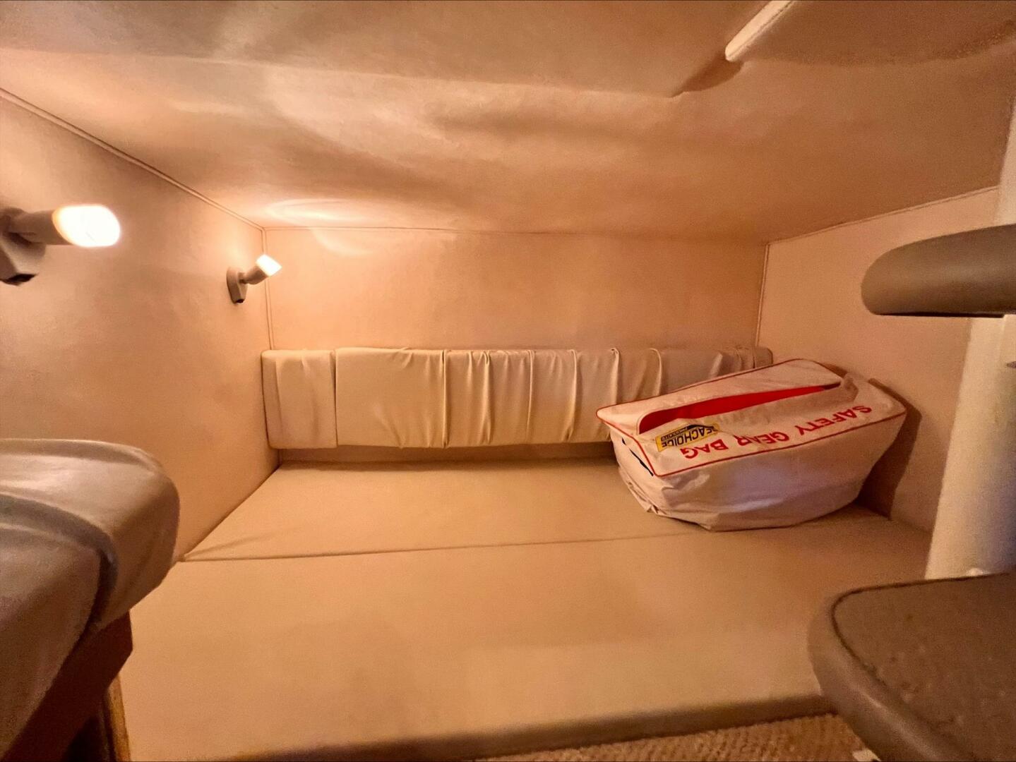 Slide: The Image of Sea Ray 290 Amberjack 2002 - 56